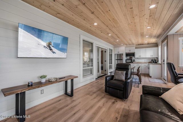 614 Granite Ridge DR, Sandpoint, ID 83864