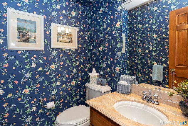 35 Woodbury Hill 35, Woodbury, CT 06798