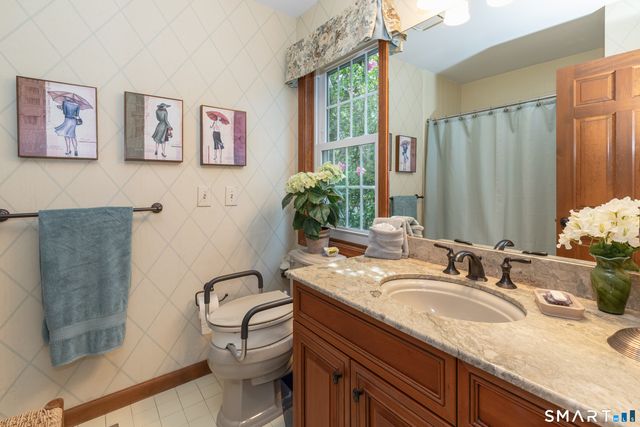 35 Woodbury Hill 35, Woodbury, CT 06798