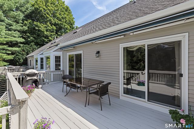 35 Woodbury Hill 35, Woodbury, CT 06798