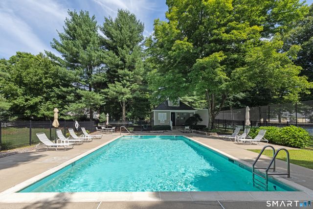 35 Woodbury Hill 35, Woodbury, CT 06798