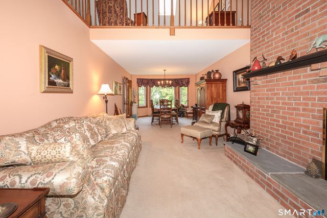 35 Woodbury Hill 35, Woodbury, CT 06798