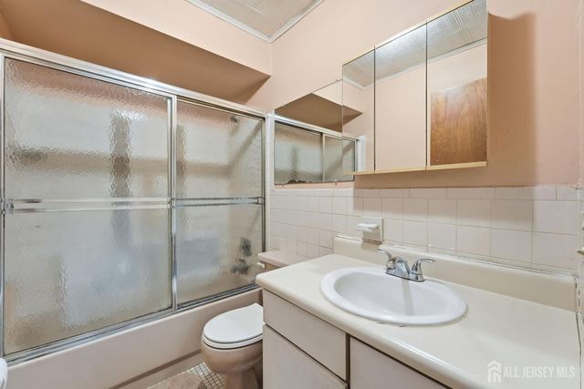 307 Edison Glen Terrace, Edison, NJ 08837