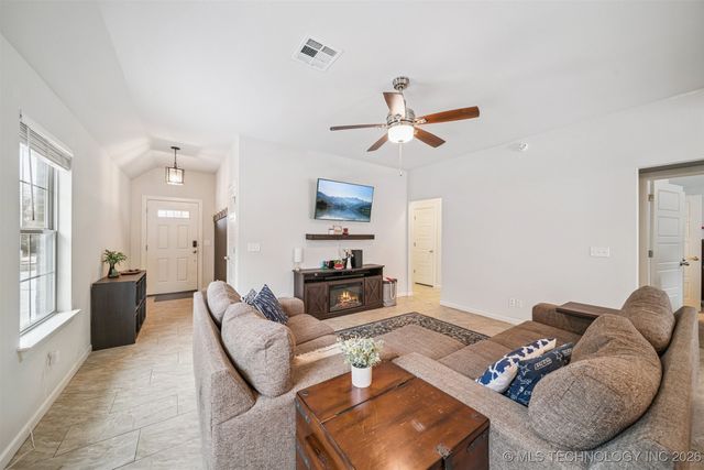 408 N 13th Street, Collinsville, OK 74021