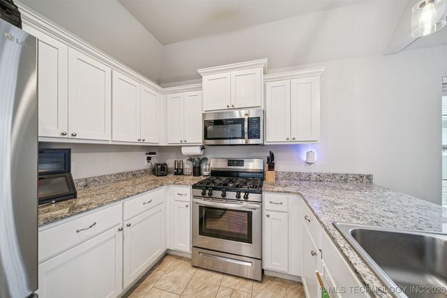 408 N 13th Street, Collinsville, OK 74021