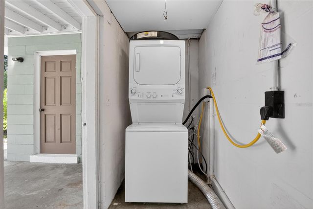 1608 W BALL STREET, Plant City, FL 33563