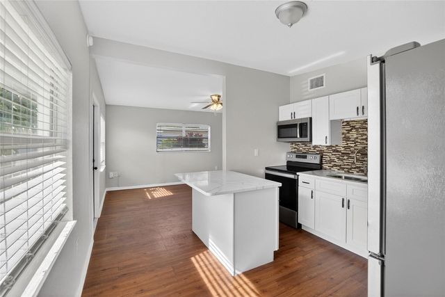 1608 W BALL STREET, Plant City, FL 33563