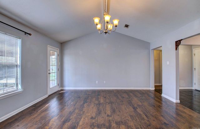 320 Juanita Drive, Lonoke, AR 72086