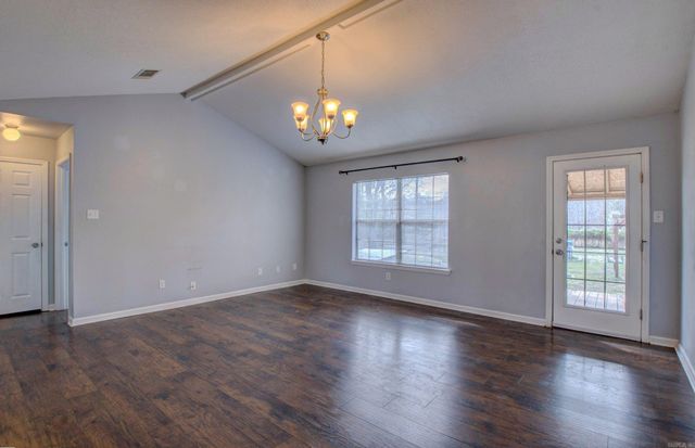 320 Juanita Drive, Lonoke, AR 72086