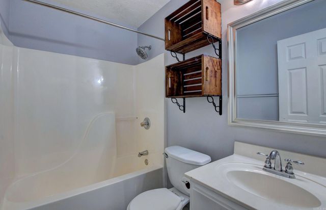 320 Juanita Drive, Lonoke, AR 72086