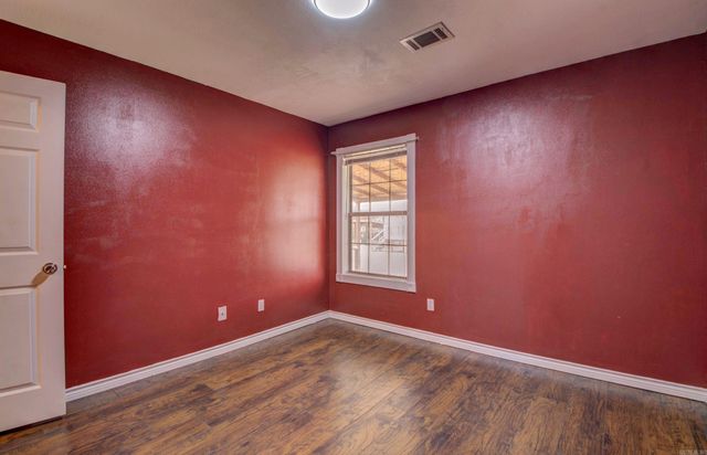 320 Juanita Drive, Lonoke, AR 72086