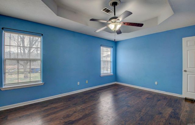 320 Juanita Drive, Lonoke, AR 72086