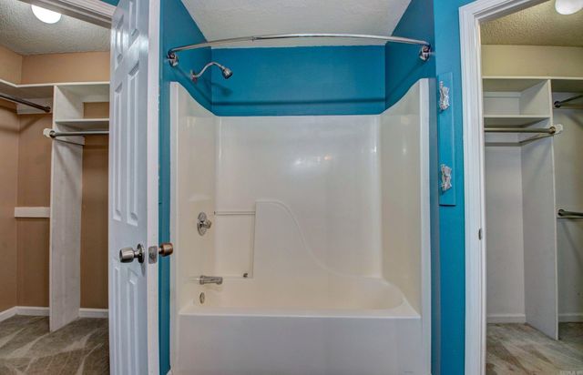 320 Juanita Drive, Lonoke, AR 72086