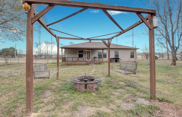 320 Juanita Drive, Lonoke, AR 72086