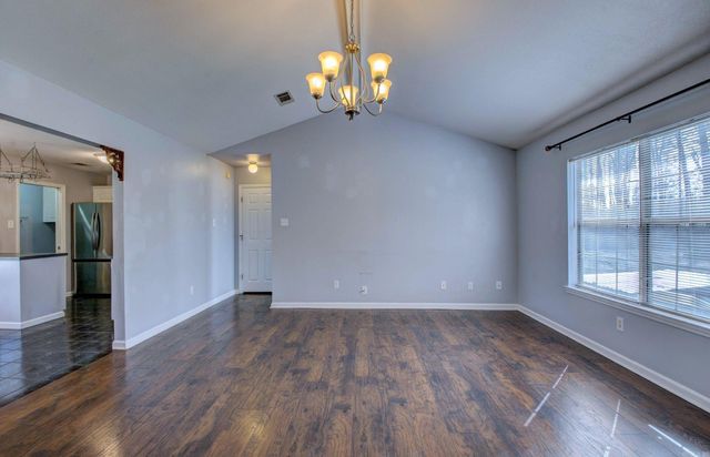 320 Juanita Drive, Lonoke, AR 72086