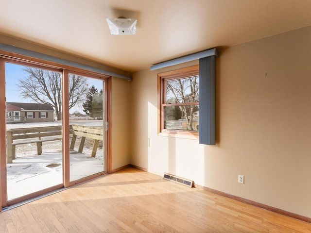 1604 Holly DRIVE, Manitowoc, WI 54220