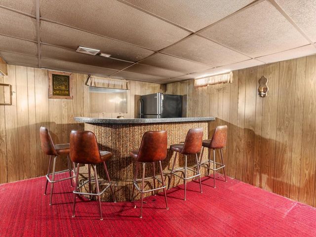 1604 Holly DRIVE, Manitowoc, WI 54220