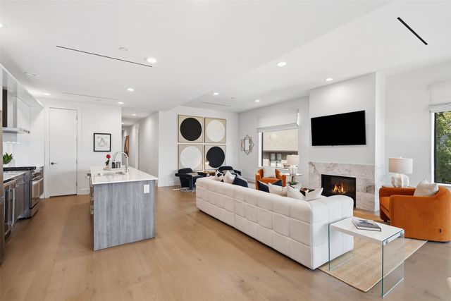 3923 Cole Avenue 201, Dallas, TX 75204
