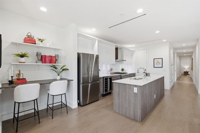 3923 Cole Avenue 201, Dallas, TX 75204