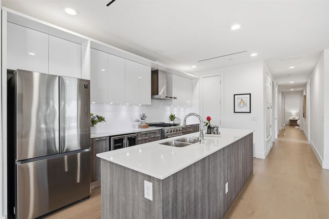 3923 Cole Avenue 201, Dallas, TX 75204