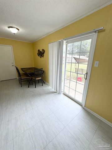 6320 Denver Ave, Pensacola, FL 32526