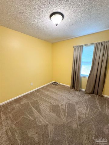 6320 Denver Ave, Pensacola, FL 32526