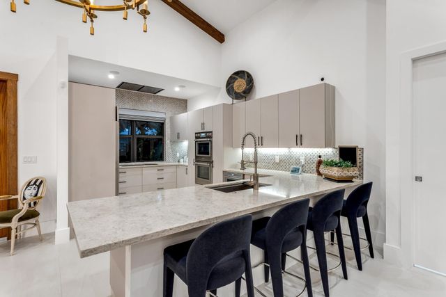 539 NE 10th Avenue, Fort Lauderdale, FL 33301