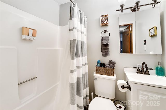 125 Nugget Lane, Sylva, NC 28779