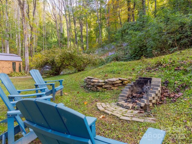 125 Nugget Lane, Sylva, NC 28779