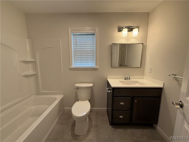 8550 Nottingham Terrace, Clarence, NY 14221