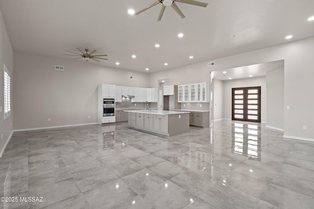 2891 N Wentworth Road, Tucson, AZ 85749