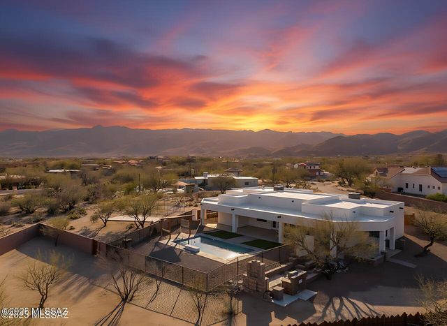 2891 N Wentworth Road, Tucson, AZ 85749