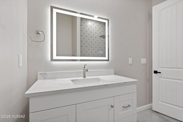 2891 N Wentworth Road, Tucson, AZ 85749