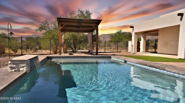 2891 N Wentworth Road, Tucson, AZ 85749