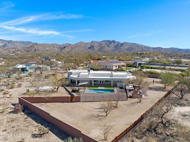 2891 N Wentworth Road, Tucson, AZ 85749