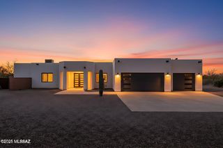 2891 N Wentworth Road, Tucson, AZ 85749