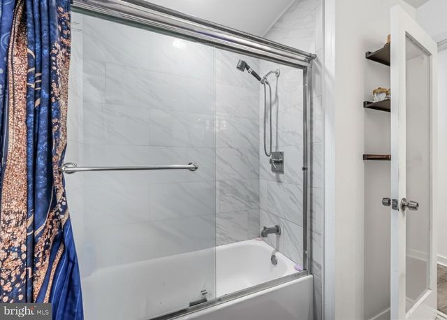 86 DELAWARE DR, Pennsville, NJ 08070