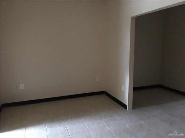 420 W Sam Houston Boulevard, Pharr, TX 78577