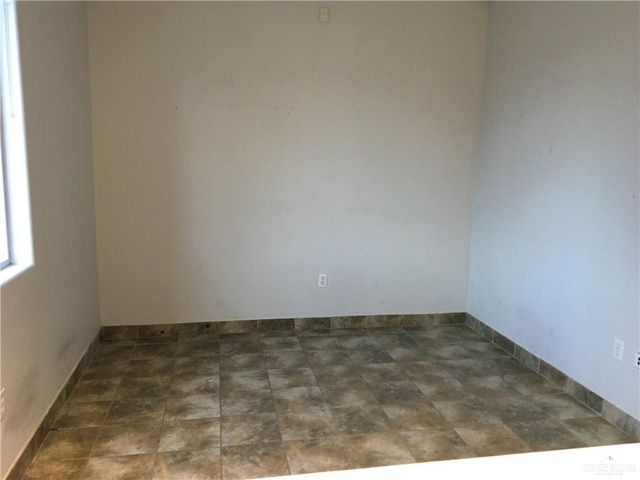 420 W Sam Houston Boulevard, Pharr, TX 78577