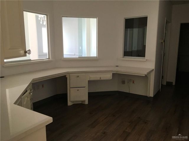 420 W Sam Houston Boulevard, Pharr, TX 78577