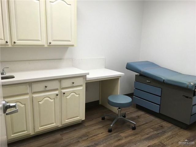 420 W Sam Houston Boulevard, Pharr, TX 78577