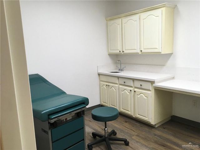 420 W Sam Houston Boulevard, Pharr, TX 78577