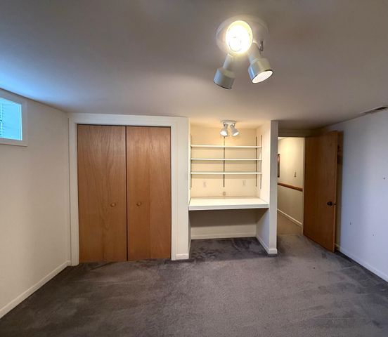 605 Handy Drive, Bay City, MI 48706