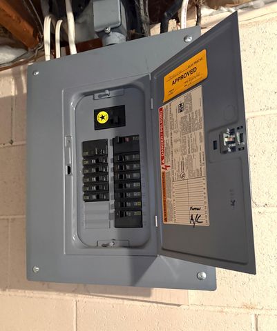 605 Handy Drive, Bay City, MI 48706