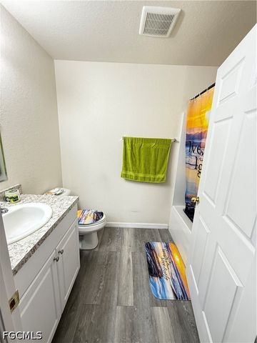 3707 19th ST SW, Lehigh Acres, FL 33976