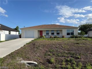 3707 19th ST SW, Lehigh Acres, FL 33976