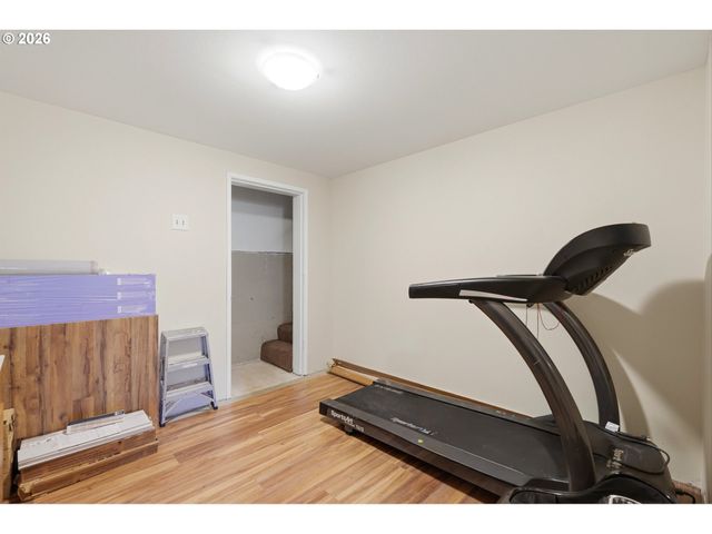 18121 S REDLAND Rd, Oregon City, OR 97045