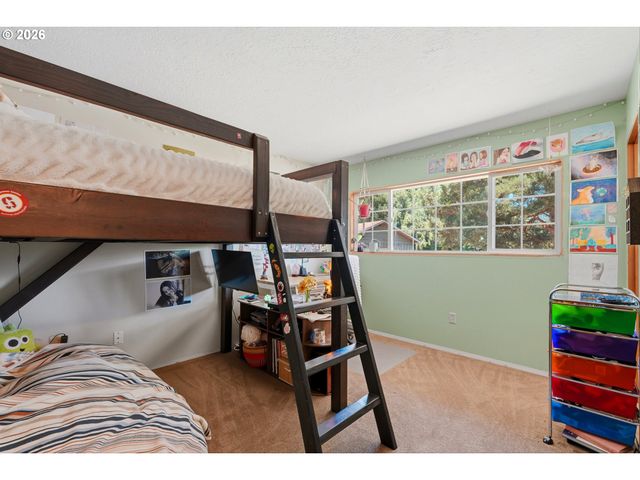 18121 S REDLAND Rd, Oregon City, OR 97045