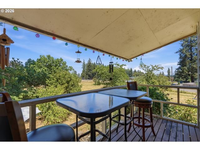 18121 S REDLAND Rd, Oregon City, OR 97045