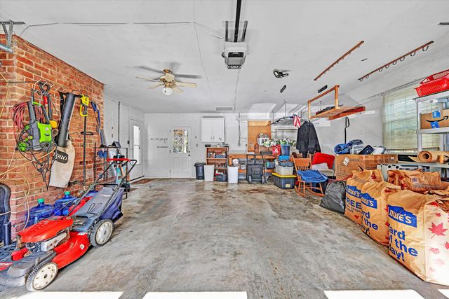 4119 Blue Jay CIR, Roanoke, VA 24018